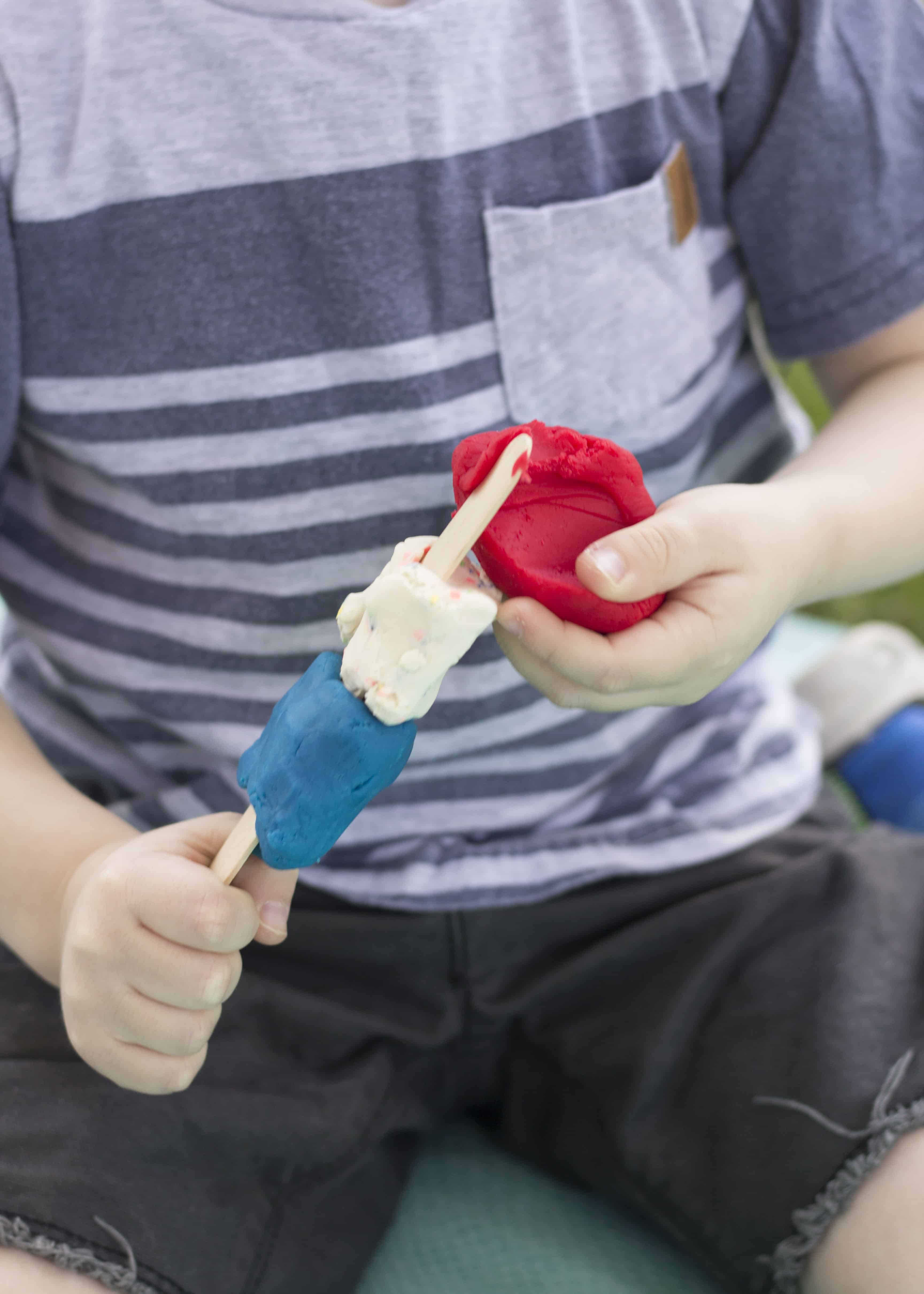 SCULPTING BOMB POP