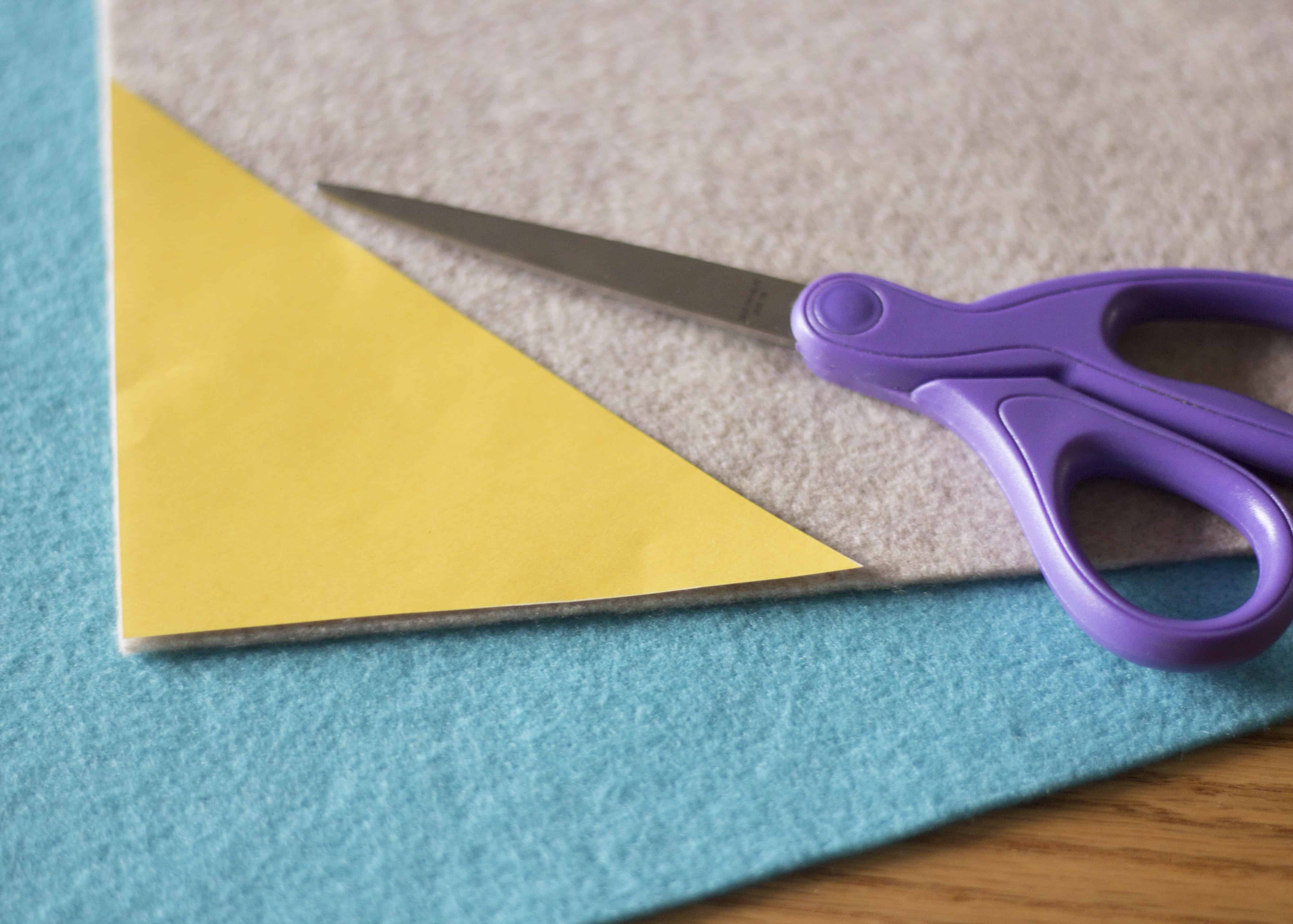 CUTTING FELT